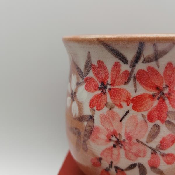 Coppia di tazze in ceramica Kyoyaki – Akebono Sakuragumi - immagine 2